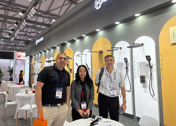 FJ product displays at the 2025 Building and Decoration Expo